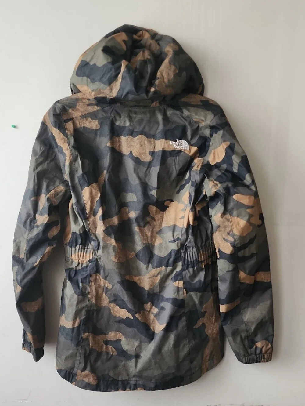The North Face Women’s Camo Hooded Jacket - Olive/Black/Tan